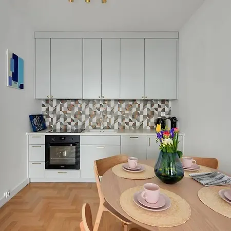 W Gdyni - Plac Unii By Grand